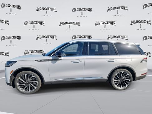 New 2025 Lincoln Aviator Reserve w/ Luxury Package image 2