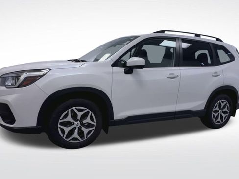 Used 2020 Subaru Forester Premium AWD/4WD image 4