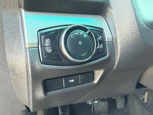 Used 2015 Ford Explorer XLT w/ Equipment Group 201A image 15