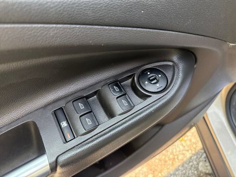 Used 2018 Ford Escape SEL AWD/4WD image 9