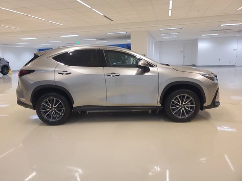 Certified 2025 Lexus NX 250 FWD w/ Premium Package image 12