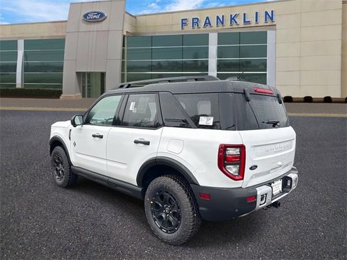 New 2025 Ford Bronco Sport Outer Banks w/ Sasquatch Outer Banks Package image 5