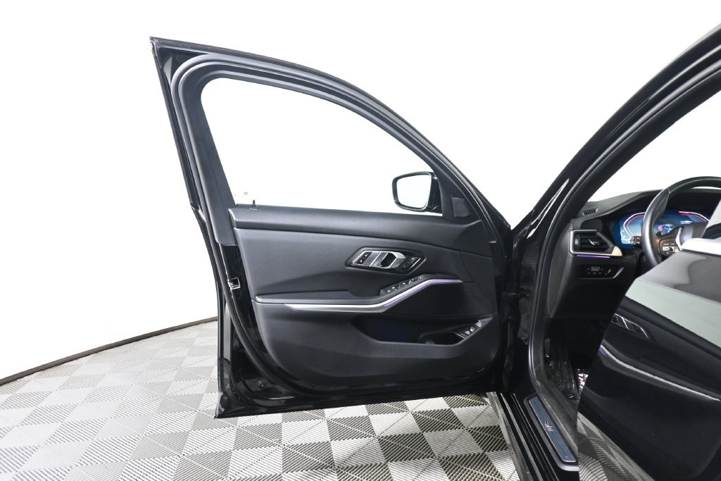 Used 2022 BMW 330i xDrive Sedan w/ Premium Package 2 AWD/4WD image 30