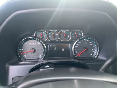 Used 2018 Chevrolet Silverado 1500 LTZ Z71 w/ Centennial Edition image 19