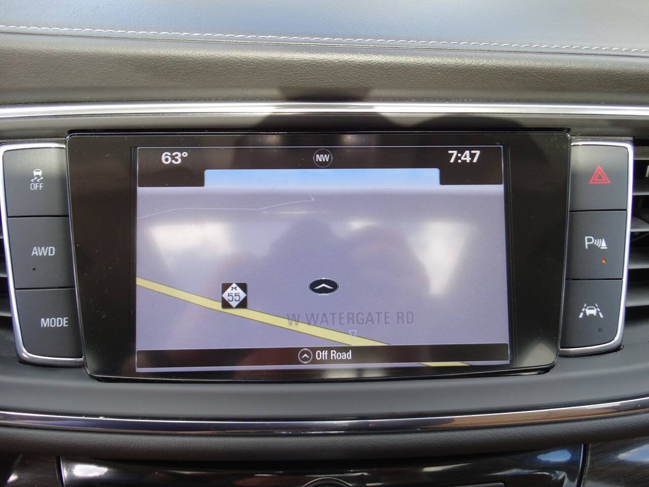 Used 2019 Buick Enclave AWD Premium w/ Experience Buick Package image 4