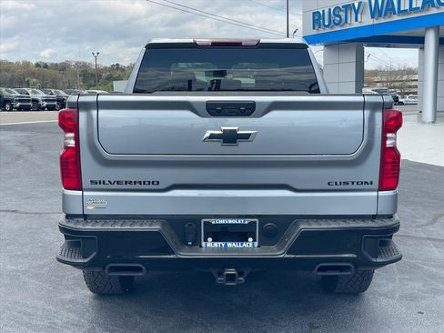 Used 2025 Chevrolet Silverado 1500 Custom Trail Boss w/ Dark Appearance Package image 6