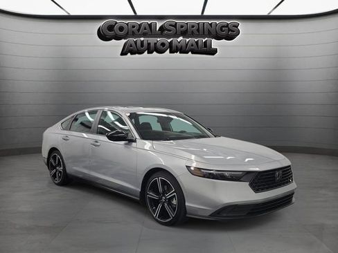 Certified 2025 Honda Accord Sport image 1