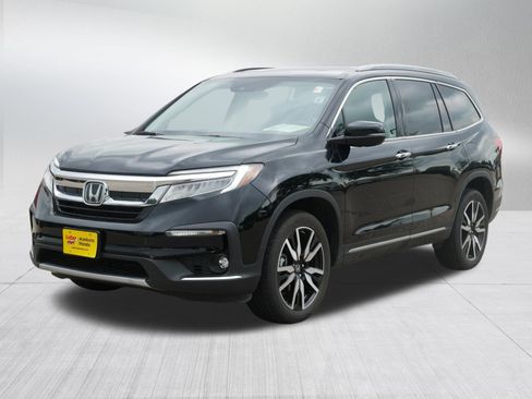 Used 2022 Honda Pilot Touring image 3