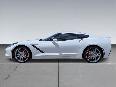 Used 2017 Chevrolet Corvette Stingray Coupe w/ Carbon Flash Badge Package RWD image 2