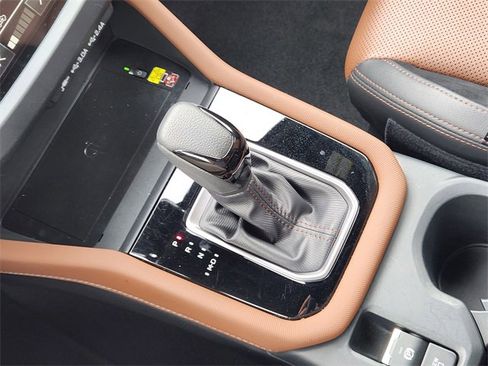 Used 2025 Subaru Forester Touring image 21