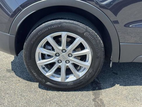 Used 2022 Cadillac XT4 Luxury w/ Cold Weather Package AWD/4WD image 9