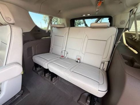 Used 2022 GMC Yukon XL Denali AWD/4WD image 20