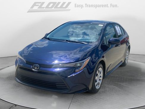 Used 2023 Toyota Corolla LE FWD image 4