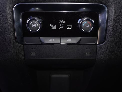 Used 2026 Chevrolet Tahoe RST RWD image 13