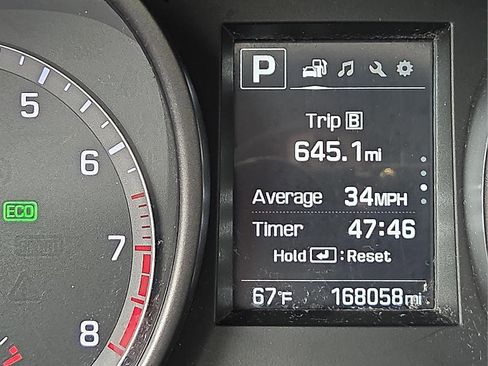 Used 2018 Hyundai Santa Fe Sport AWD/4WD image 23