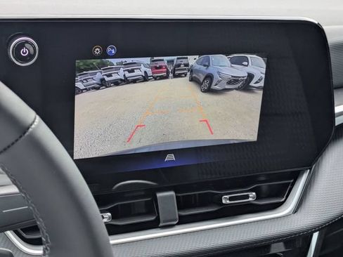New 2026 Chevrolet Equinox LT FWD image 17