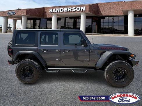 Used 2021 Jeep Wrangler Unlimited Rubicon image 2
