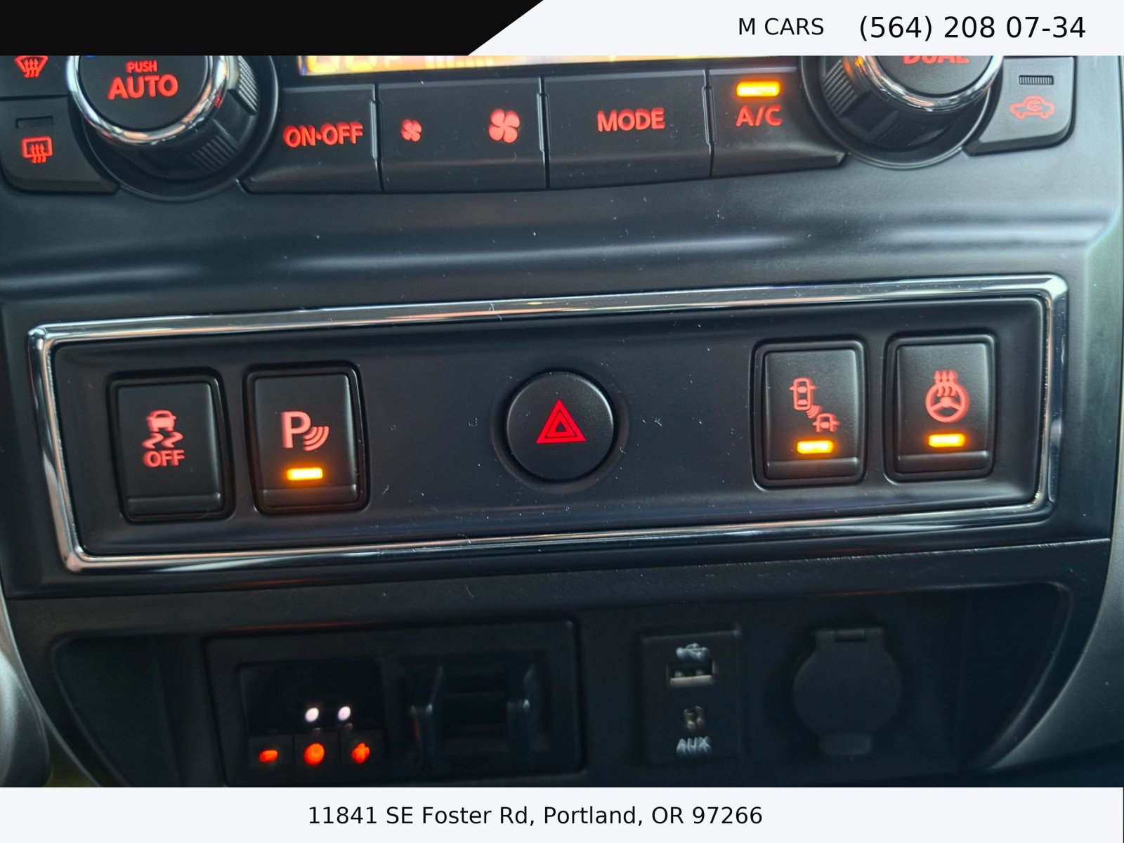Used 2017 Nissan Titan PRO-4X w/ Pro-4x Convenience Package AWD/4WD image 17