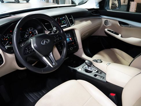 Used 2022 INFINITI QX50 Sensory image 11