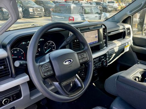 New 2026 Ford F450 XLT w/ XLT Value Package image 17