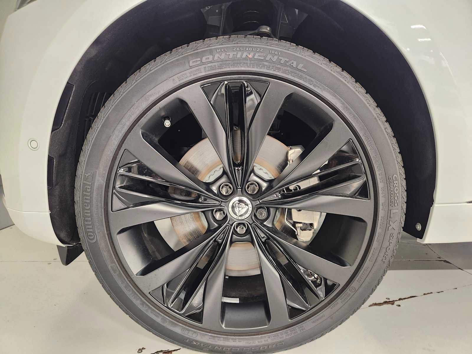 New 2026 Jaguar F-PACE R-Dynamic S AWD/4WD image 8