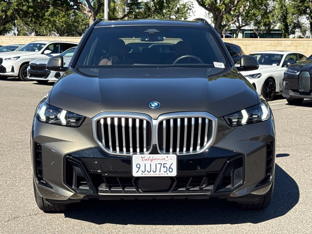 Certified 2024 BMW X5 xDrive50e w/ M Sport Package AWD/4WD image 4