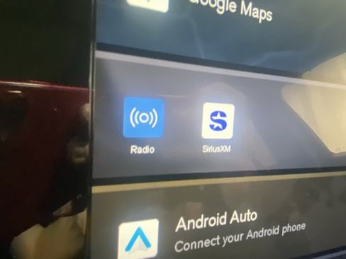 Certified 2025 Volvo XC40 B5 Plus image 20