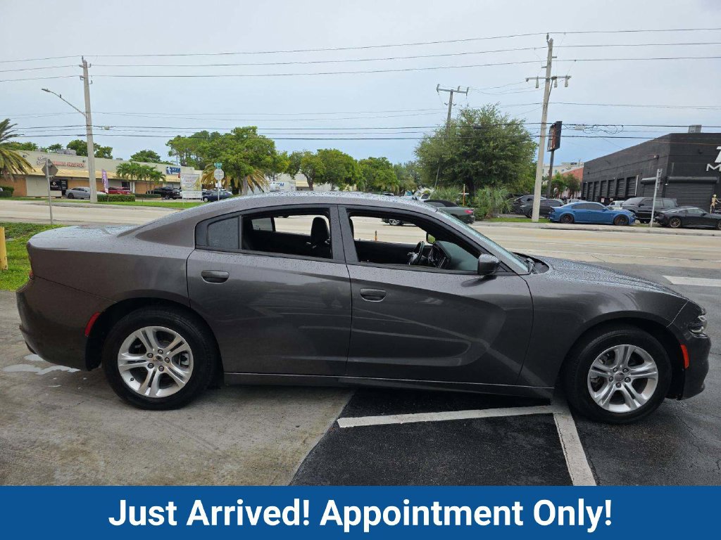 Used 2021 Dodge Charger SXT w/ Leather Interior Group RWD image 2