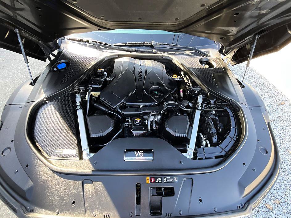 Used 2023 Genesis G90 3.5T AWD/4WD image 3