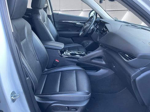 Used 2023 Buick Envision Essence image 16