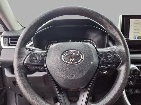Used 2025 Toyota RAV4 XLE FWD image 13