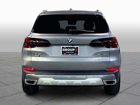 Used 2024 BMW X5 xDrive40i w/ Premium Package image 5