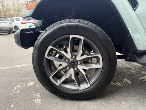 Used 2024 Jeep Wrangler Sport S w/ Convenience Group image 13