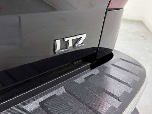 Used 2016 Chevrolet Silverado 1500 LTZ w/ LTZ Plus Package AWD/4WD image 28