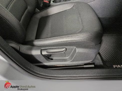 Used 2013 Volkswagen Passat 2.5 SE FWD image 30