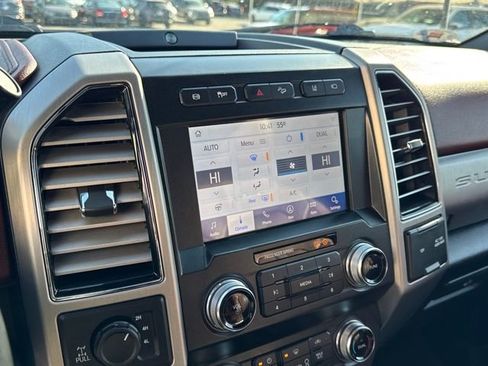 Used 2021 Ford F250 Platinum w/ FX4 Off-Road Package image 21