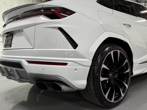 Used 2020 Lamborghini Urus AWD/4WD image 12