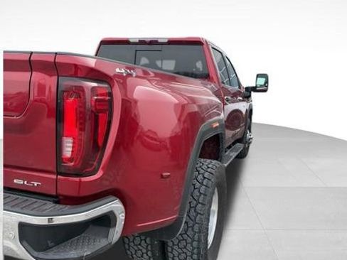 Used 2023 GMC Sierra 3500 SLT w/ SLT Premium Package image 9