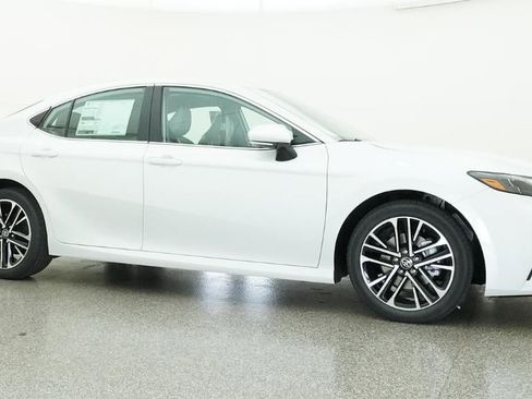 New 2026 Toyota Camry XLE FWD image 28