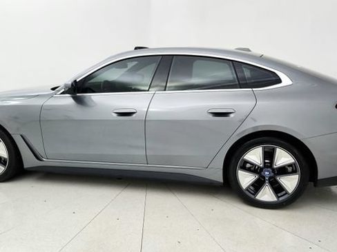 Used 2023 BMW i4 eDrive35 w/ Premium Package RWD image 29