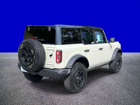 New 2026 Ford Bronco Badlands w/ Wildtrak Package AWD/4WD image 3