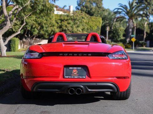 Used 2019 Porsche 718 Boxster S RWD image 8