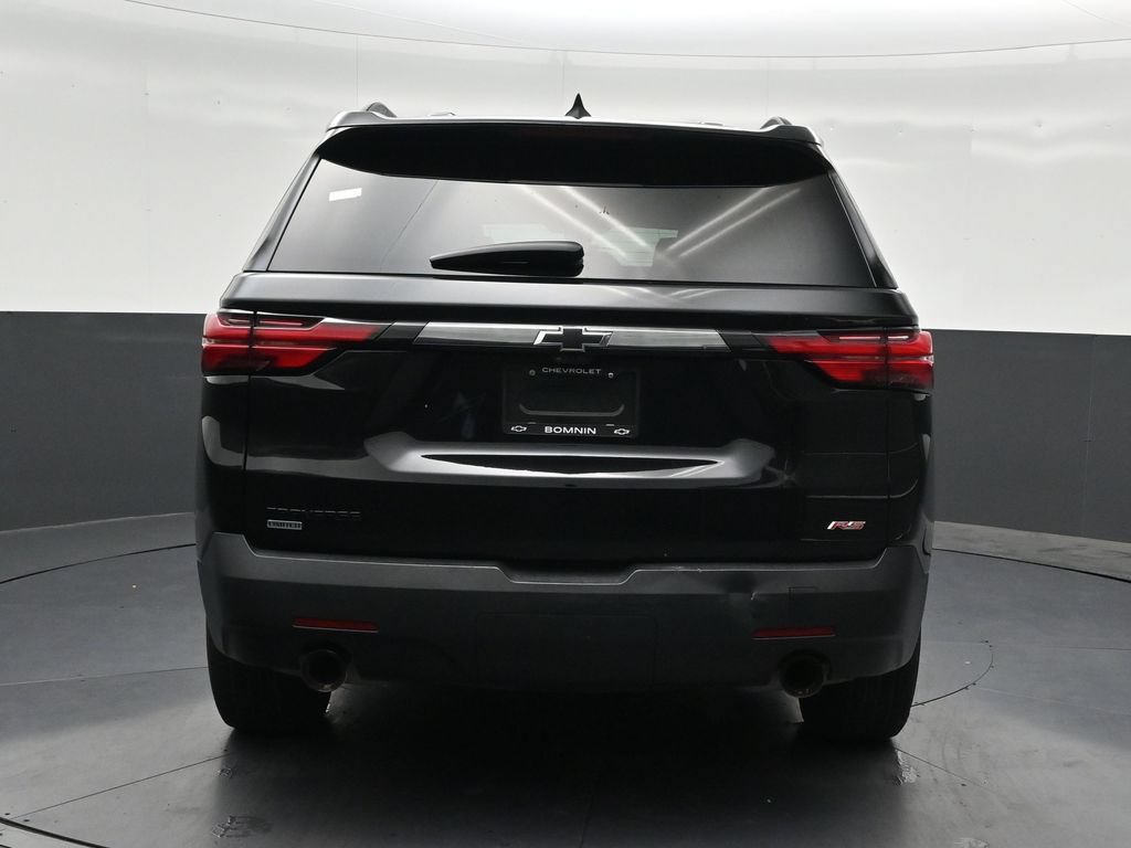 Used 2024 Chevrolet Traverse RS FWD image 4