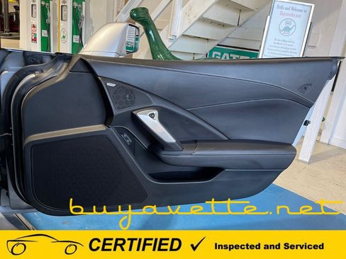 Used 2015 Chevrolet Corvette Z06 w/ 3LZ Preferred Equipment Group RWD image 22