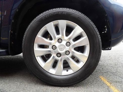 Used 2010 Toyota Sequoia Platinum AWD/4WD image 8