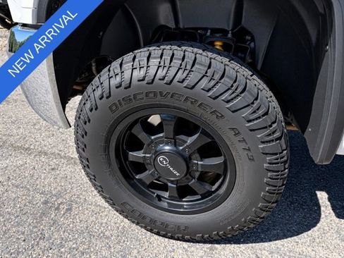 Used 2018 GMC Sierra 2500 SLE AWD/4WD image 8