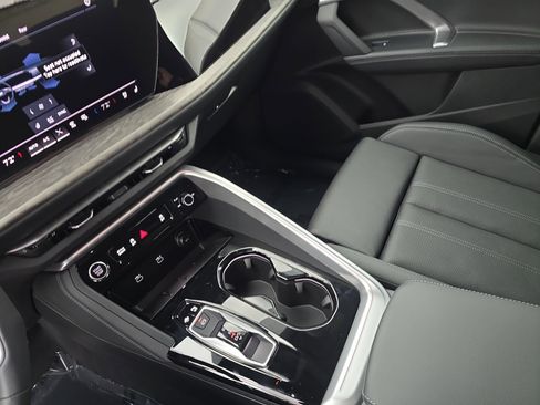 New 2025 Audi Q5 Premium Plus image 25
