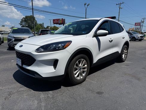 Used 2021 Ford Escape SE AWD/4WD image 3