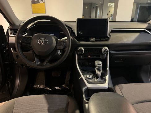 Used 2025 Toyota RAV4 LE image 34