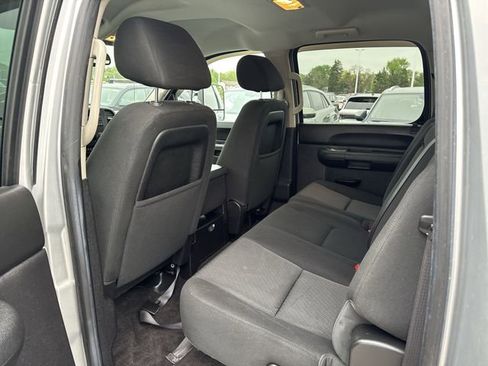 Used 2012 Chevrolet Silverado 2500 LT w/ Interior Plus Package AWD/4WD image 18